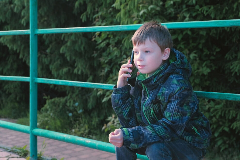 uncomfortable about children with smartphones